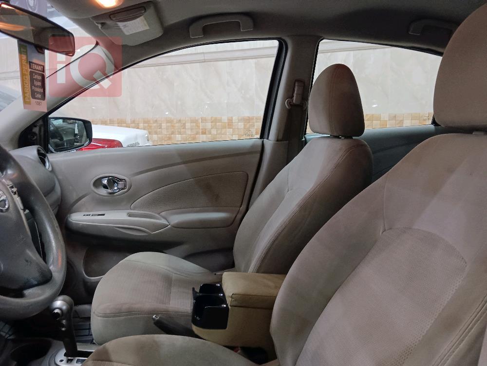 Nissan Versa